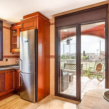Casa Rustica Con Piscina Y Jardin Holiday home *
