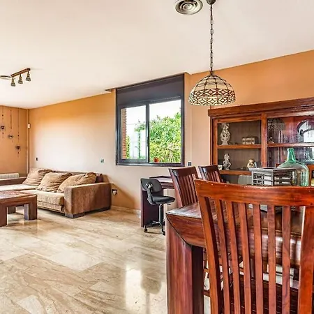 Casa Rustica Con Piscina Y Jardin