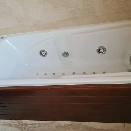 Casa Rustica Con Piscina Y Jardin * Pineda de Mar