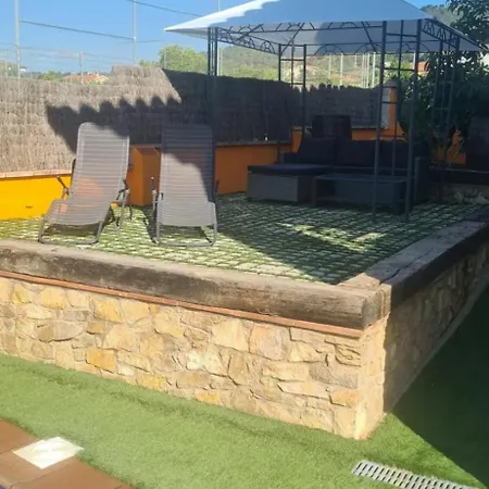 Casa Rustica Con Piscina Y Jardin